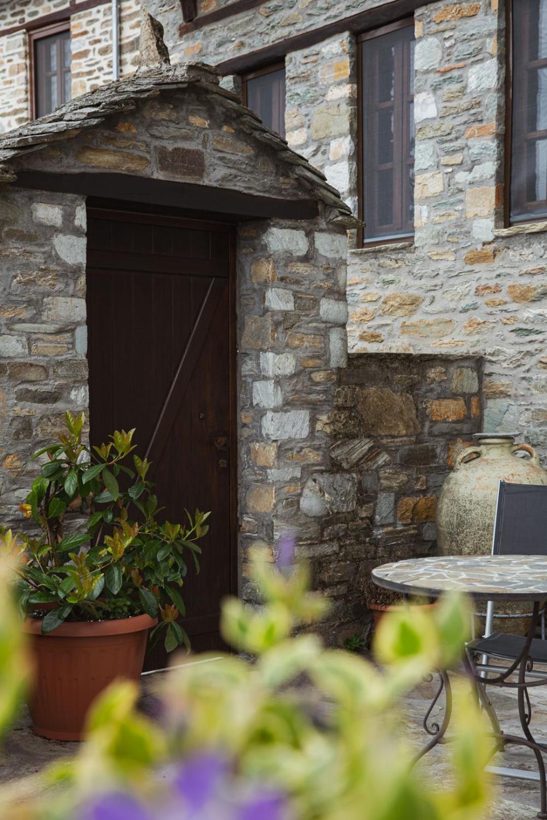 Palio Eleotrivio Guesthouse Agios Lavrentios Bagian luar foto