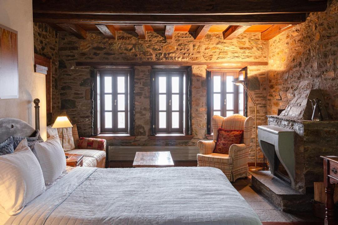 Palio Eleotrivio Guesthouse Agios Lavrentios Bagian luar foto