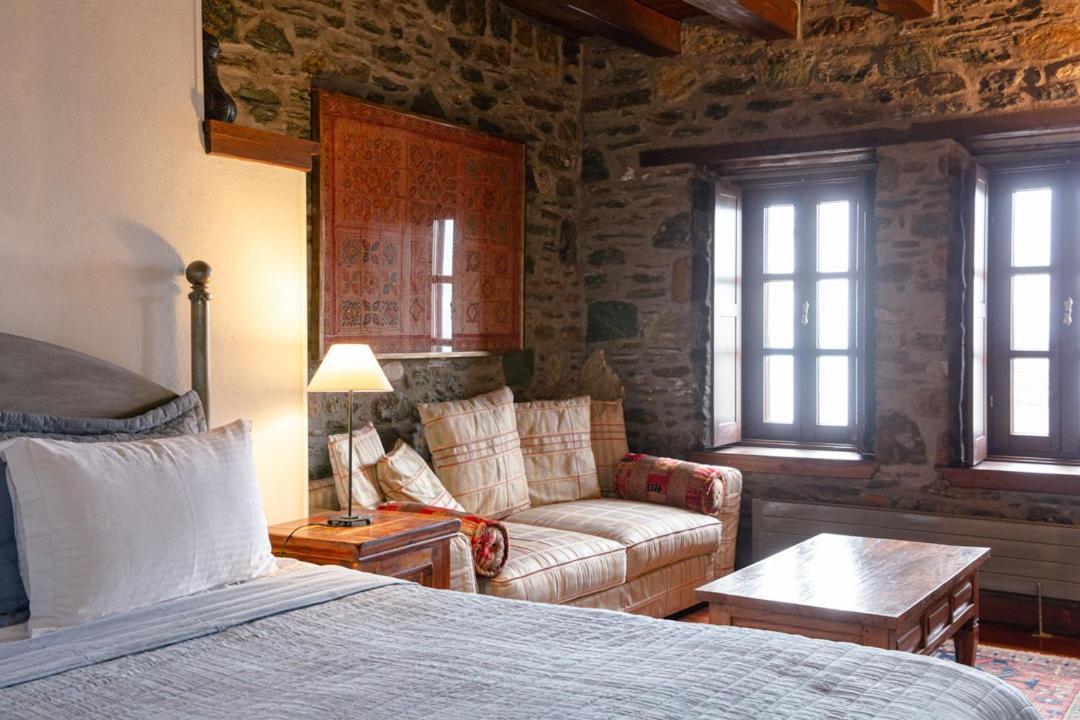 Palio Eleotrivio Guesthouse Agios Lavrentios Bagian luar foto